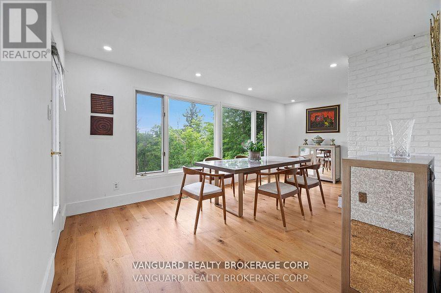 80 KLEINS CRESCENT — photo 13