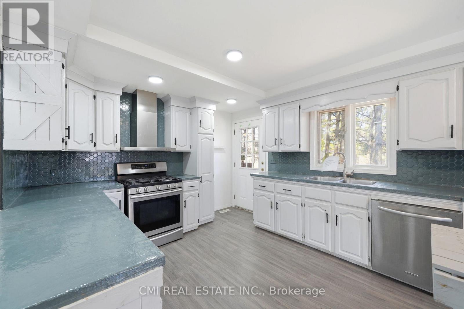 42 FATIMA COURT — photo 14