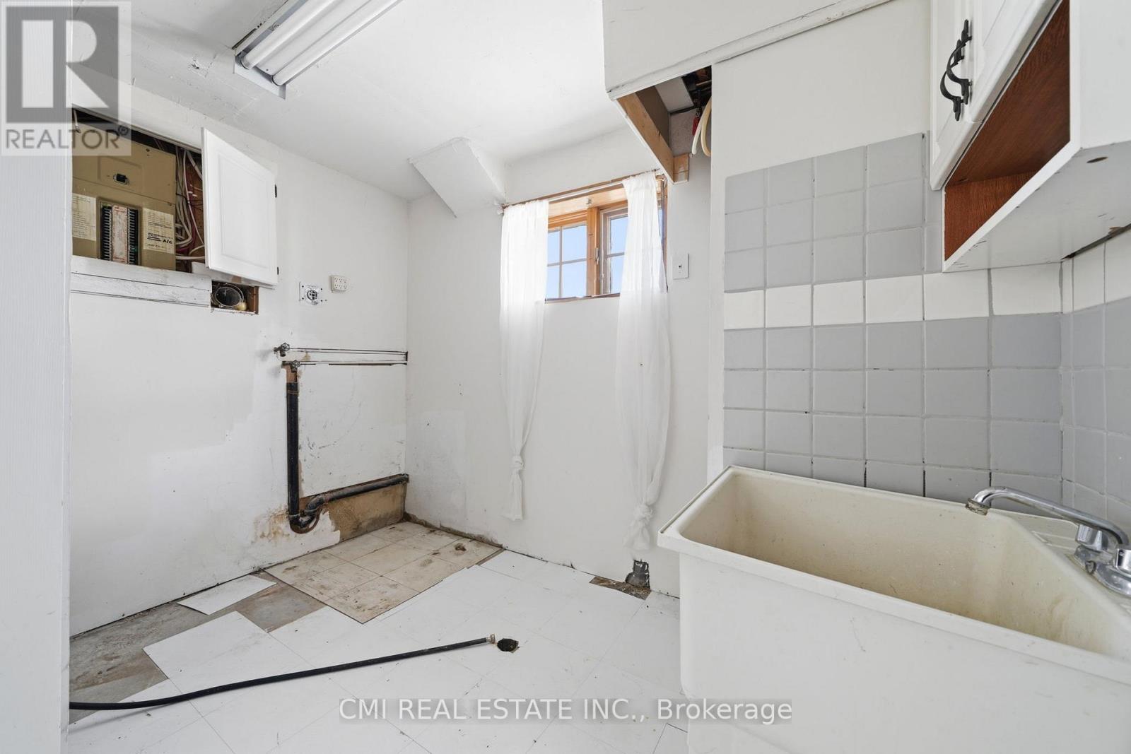 42 FATIMA COURT — photo 31