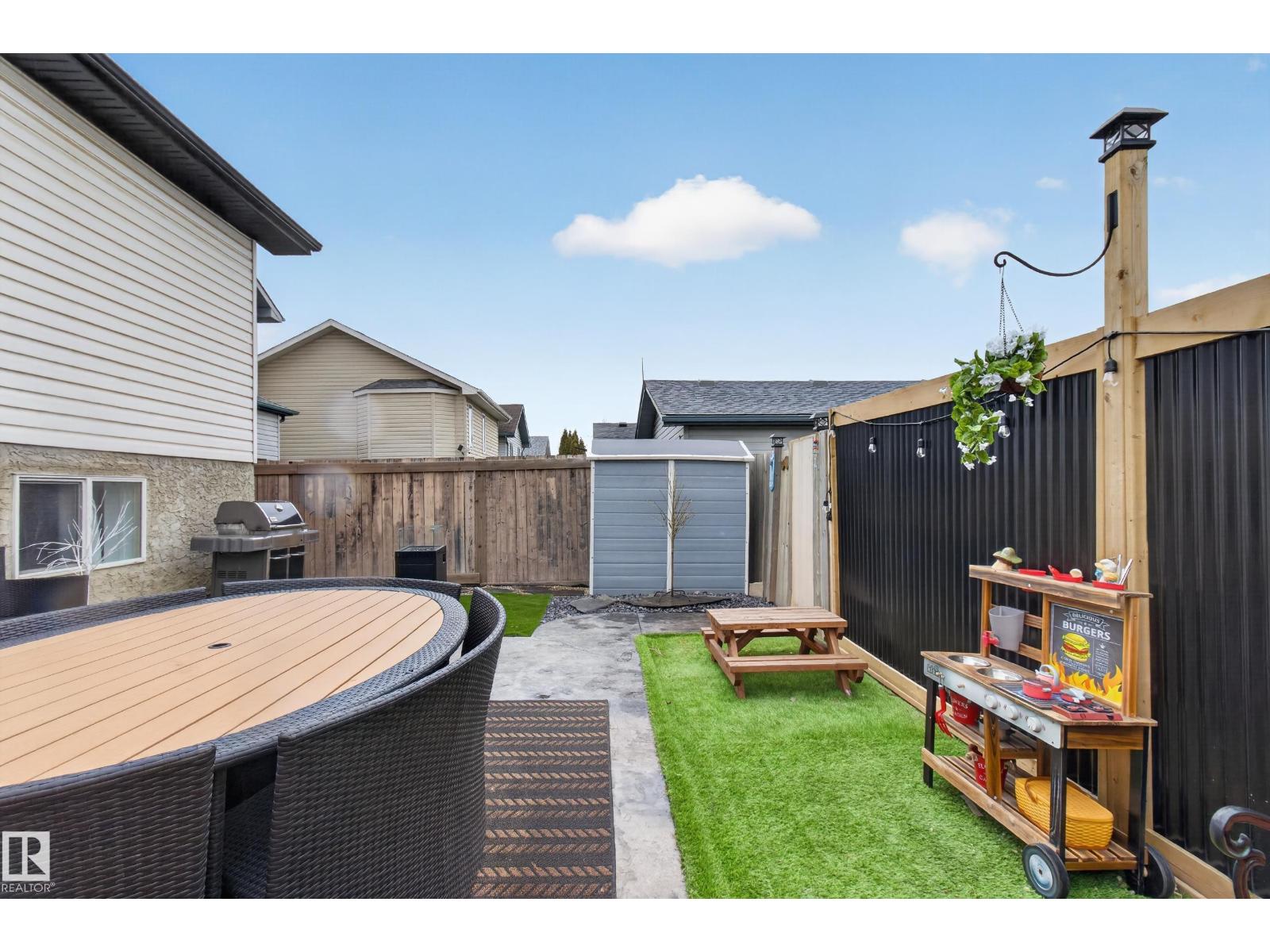 9119 166 AV NW, Edmonton