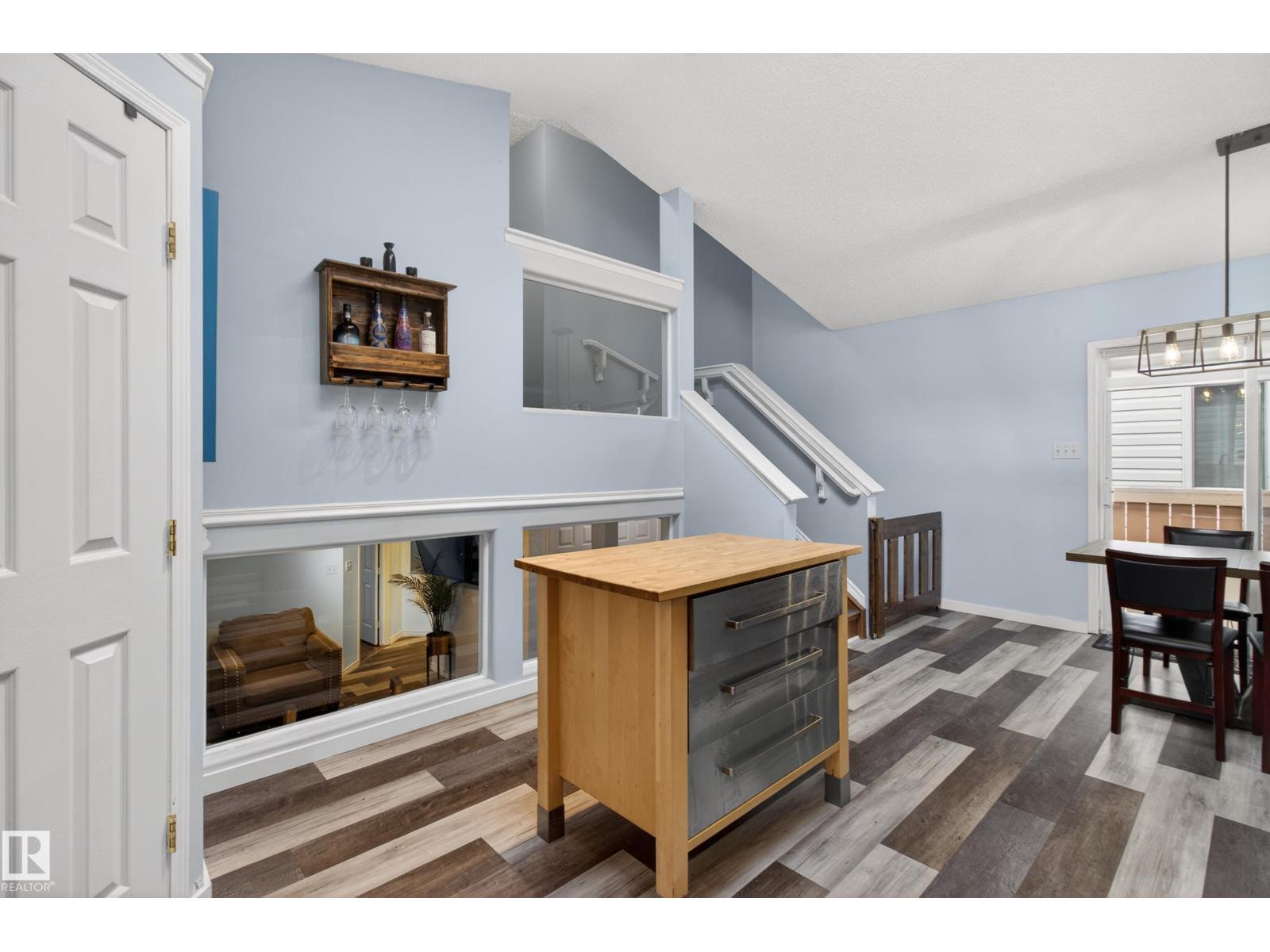 9119 166 AV NW, Edmonton