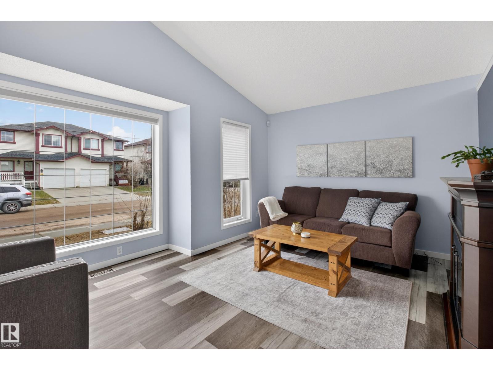 9119 166 AV NW, Edmonton