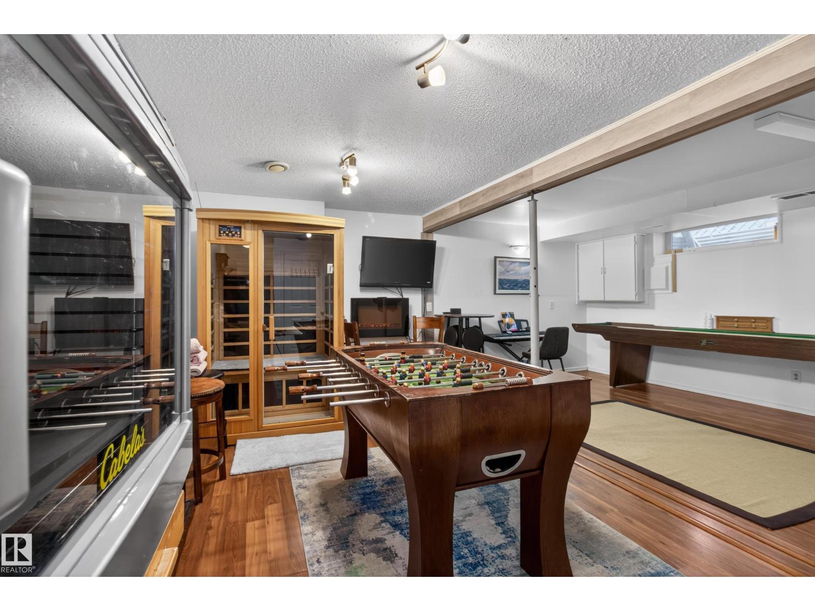 9119 166 AV NW, Edmonton