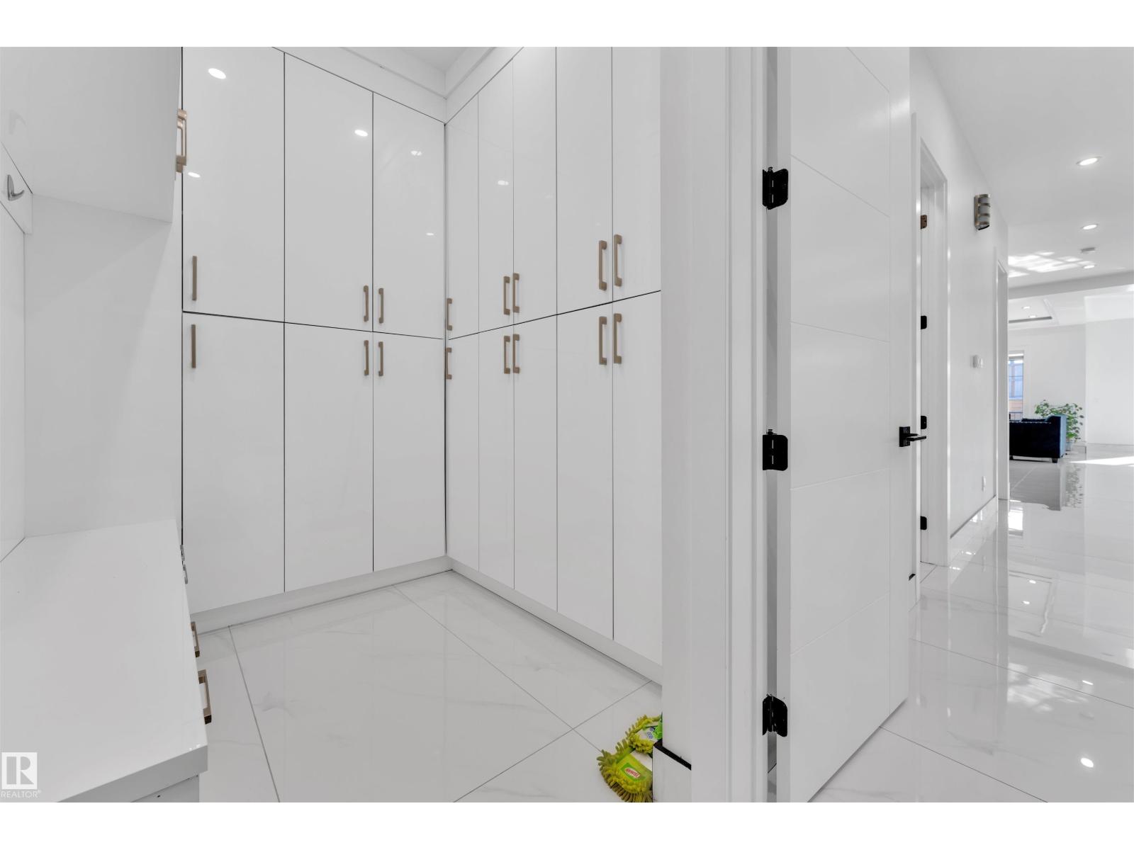 1704 19 ST NW, Edmonton