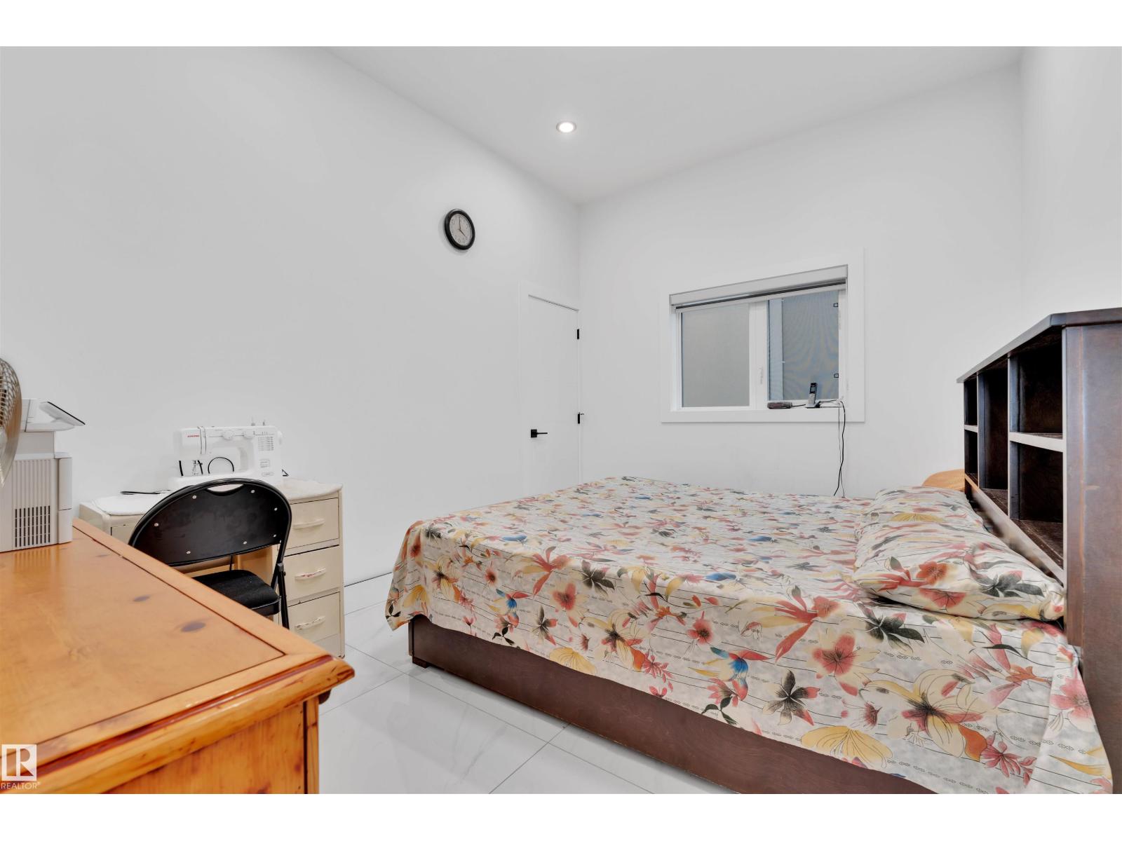 1704 19 ST NW, Edmonton