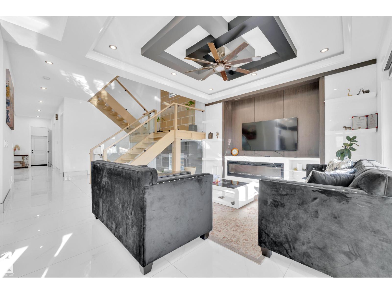 1704 19 ST NW, Edmonton