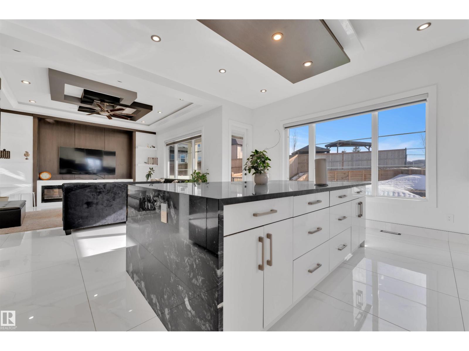 1704 19 ST NW, Edmonton