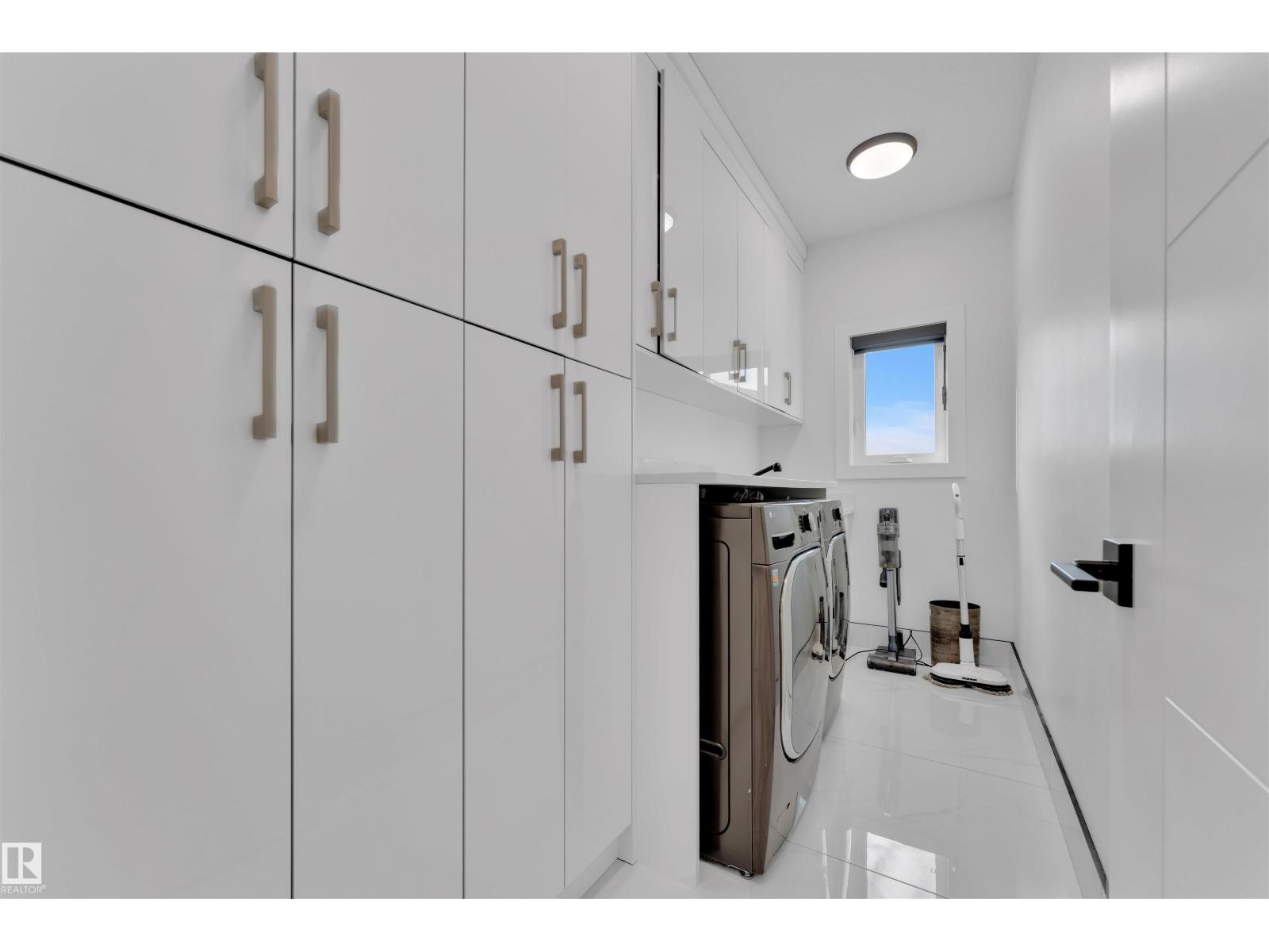 1704 19 ST NW, Edmonton