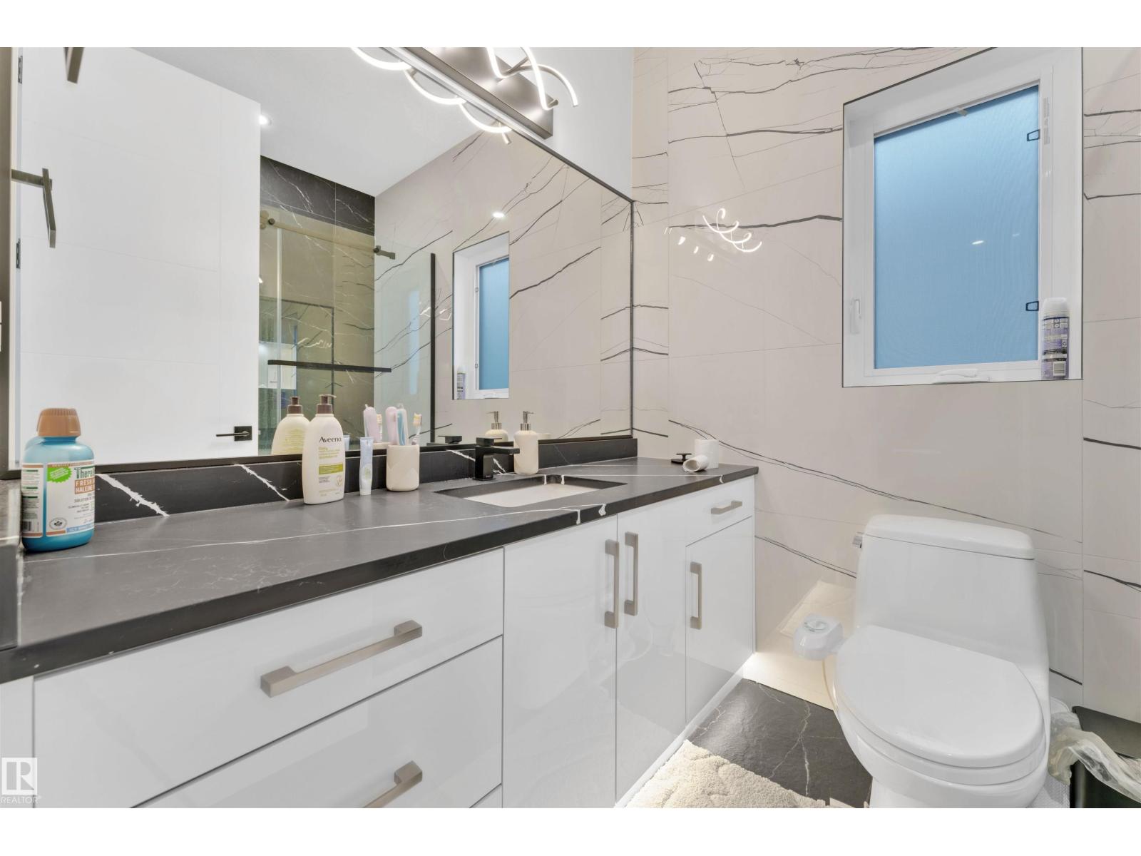 1704 19 ST NW, Edmonton