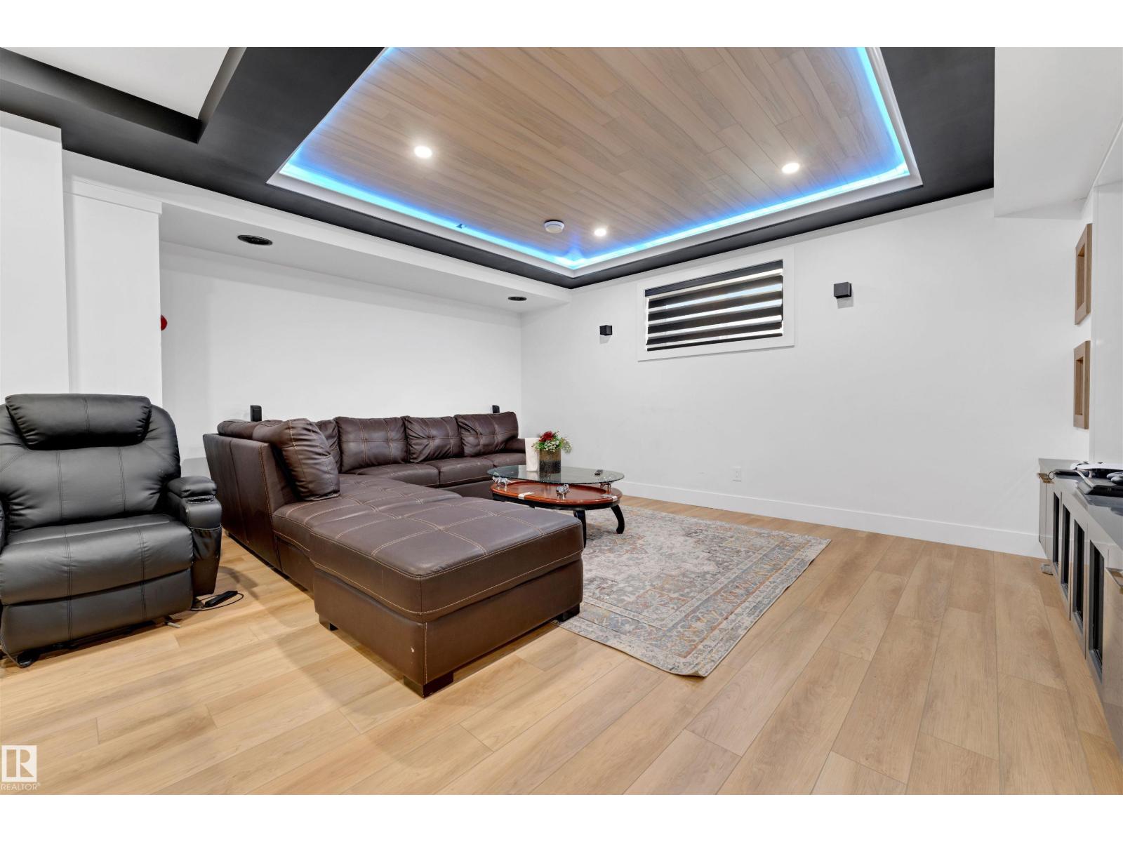 1704 19 ST NW, Edmonton