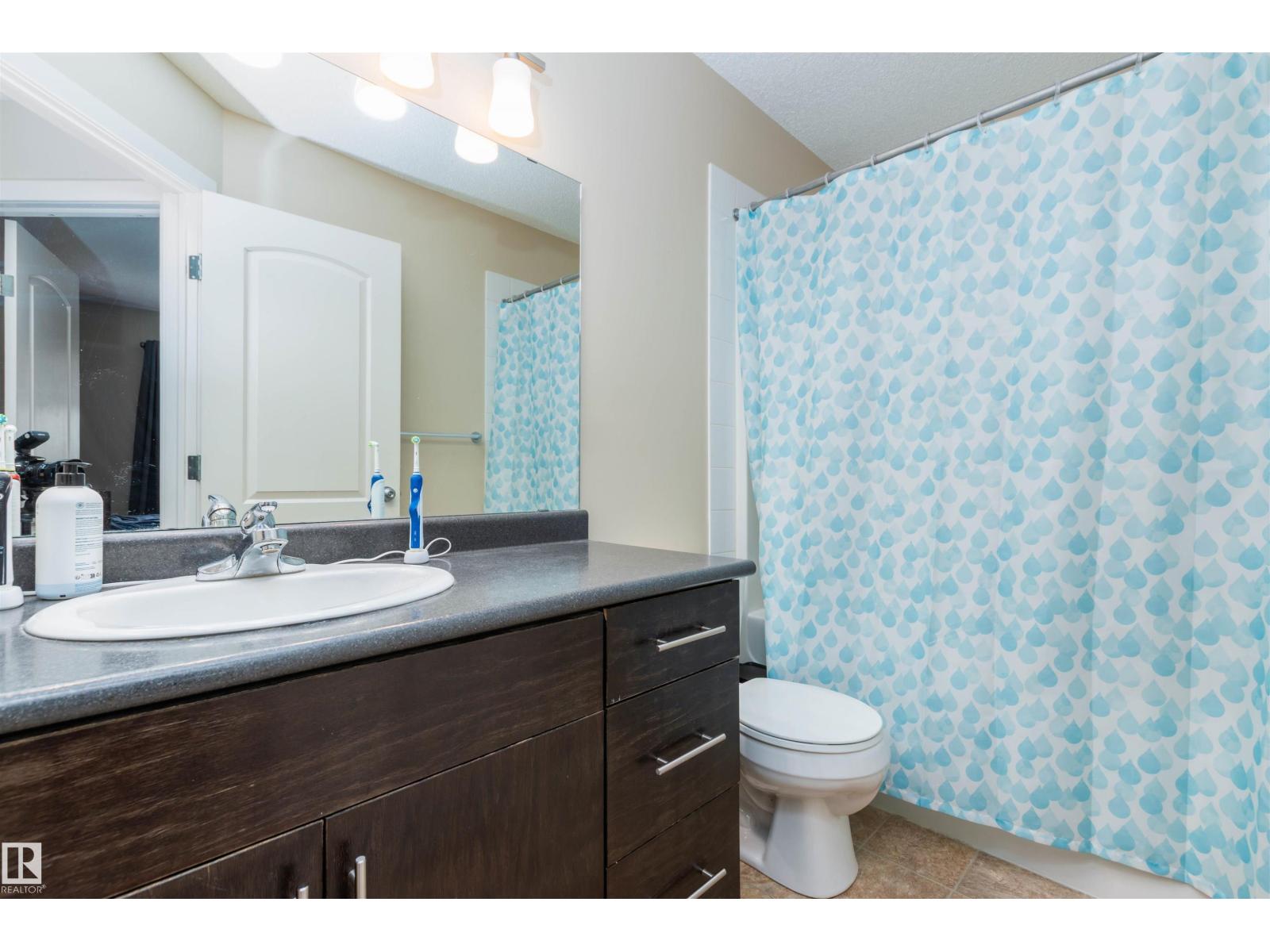 #29 12004 22 AV SW SW, Edmonton