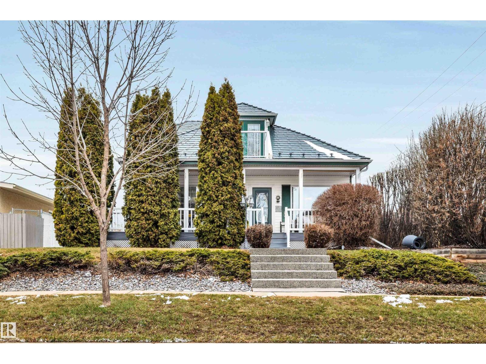 11 MADISON AV, St. Albert