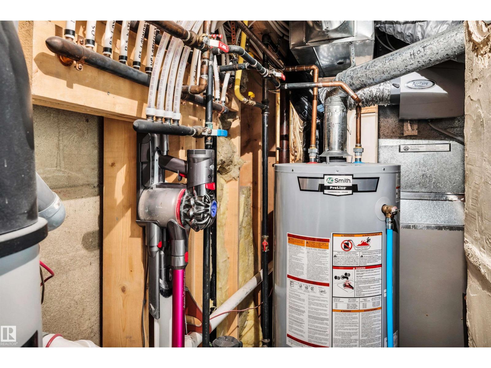 11 MADISON AV, St. Albert