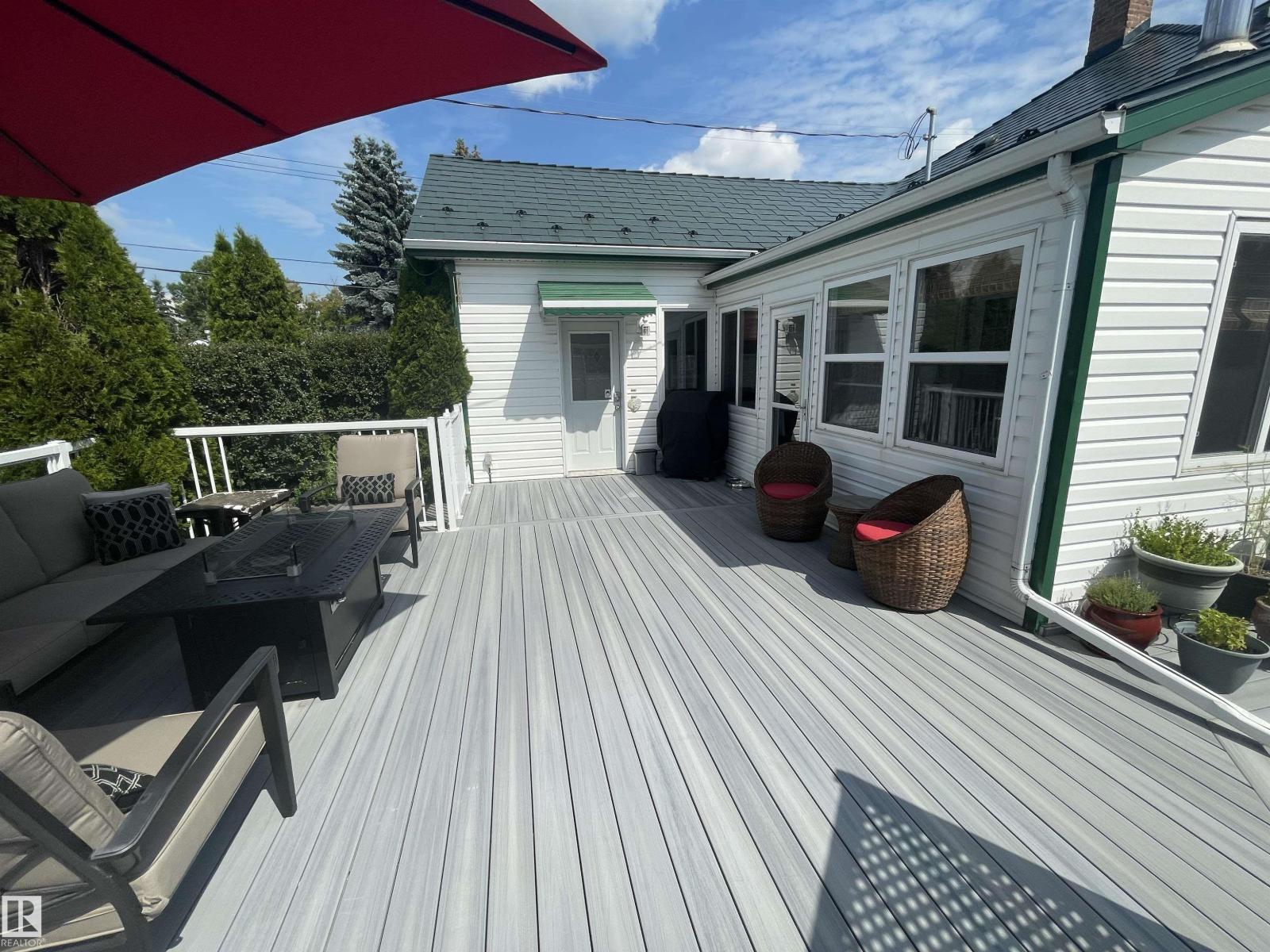 11 MADISON AV, St. Albert