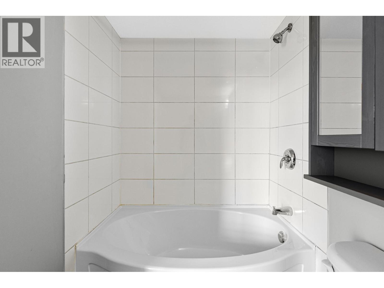 547 Yates Road Unit# 401, Kelowna