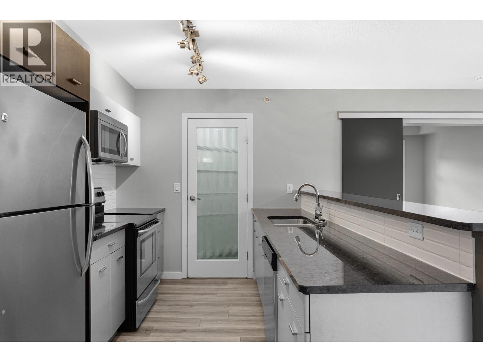 547 Yates Road Unit# 401, Kelowna