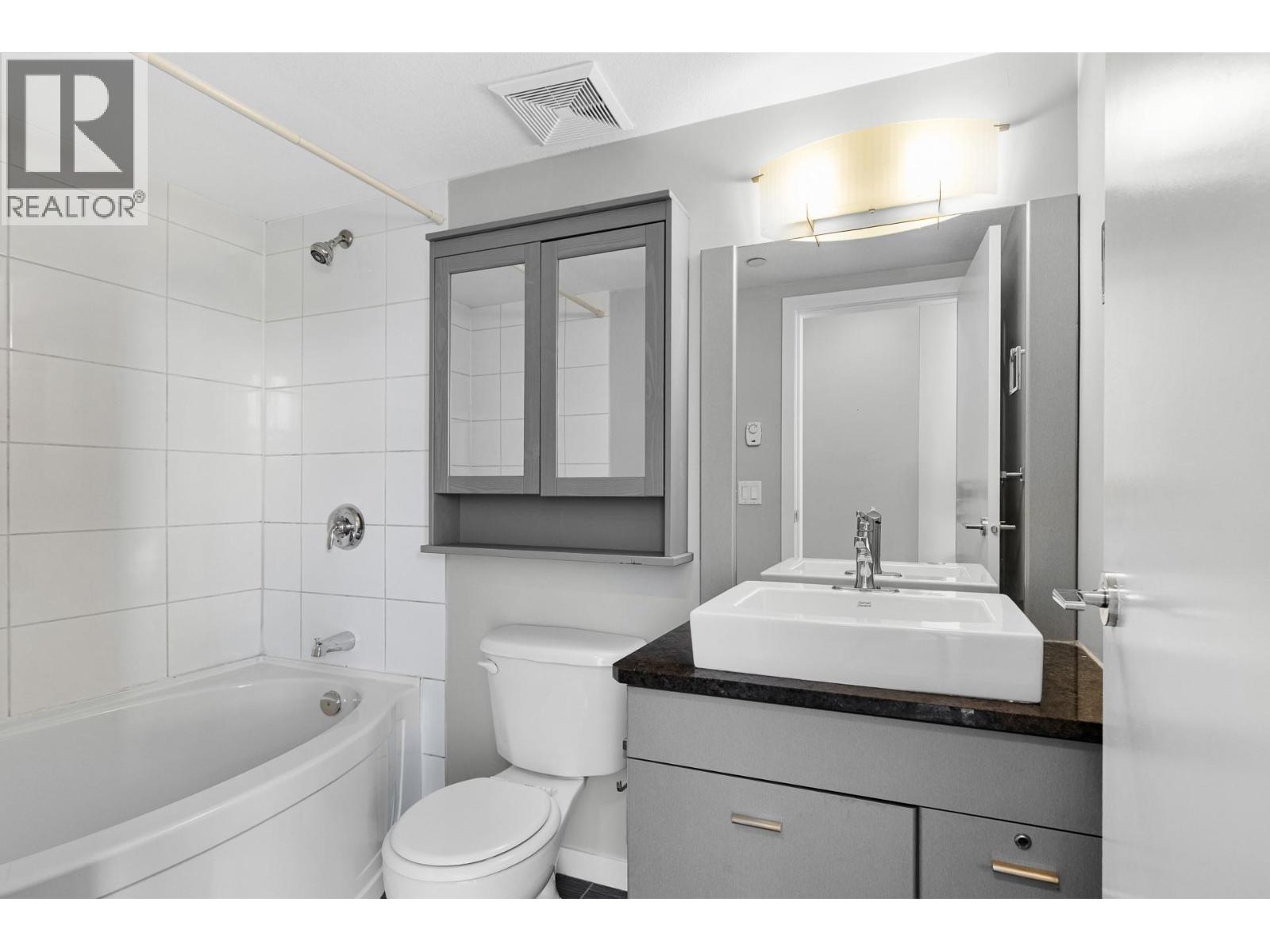 547 Yates Road Unit# 401, Kelowna