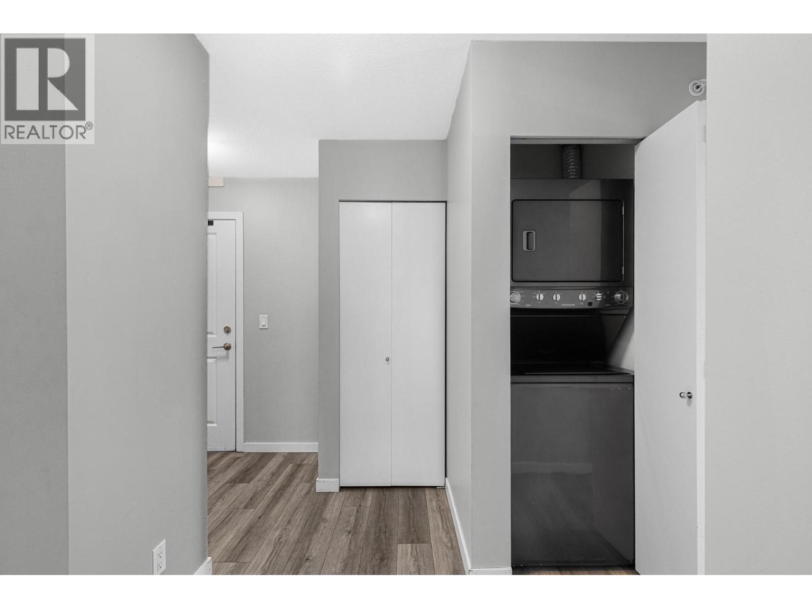 547 Yates Road Unit# 401, Kelowna