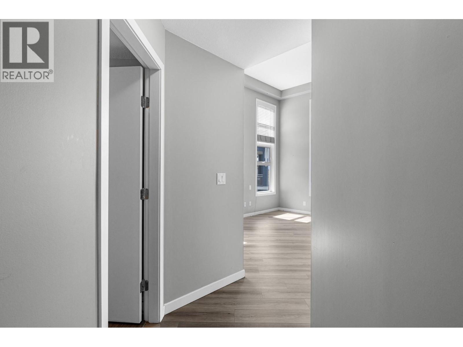 547 Yates Road Unit# 401, Kelowna