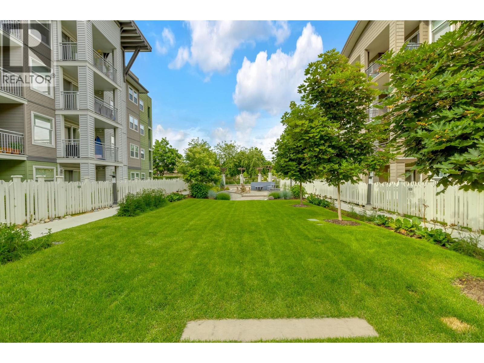 547 Yates Road Unit# 401, Kelowna