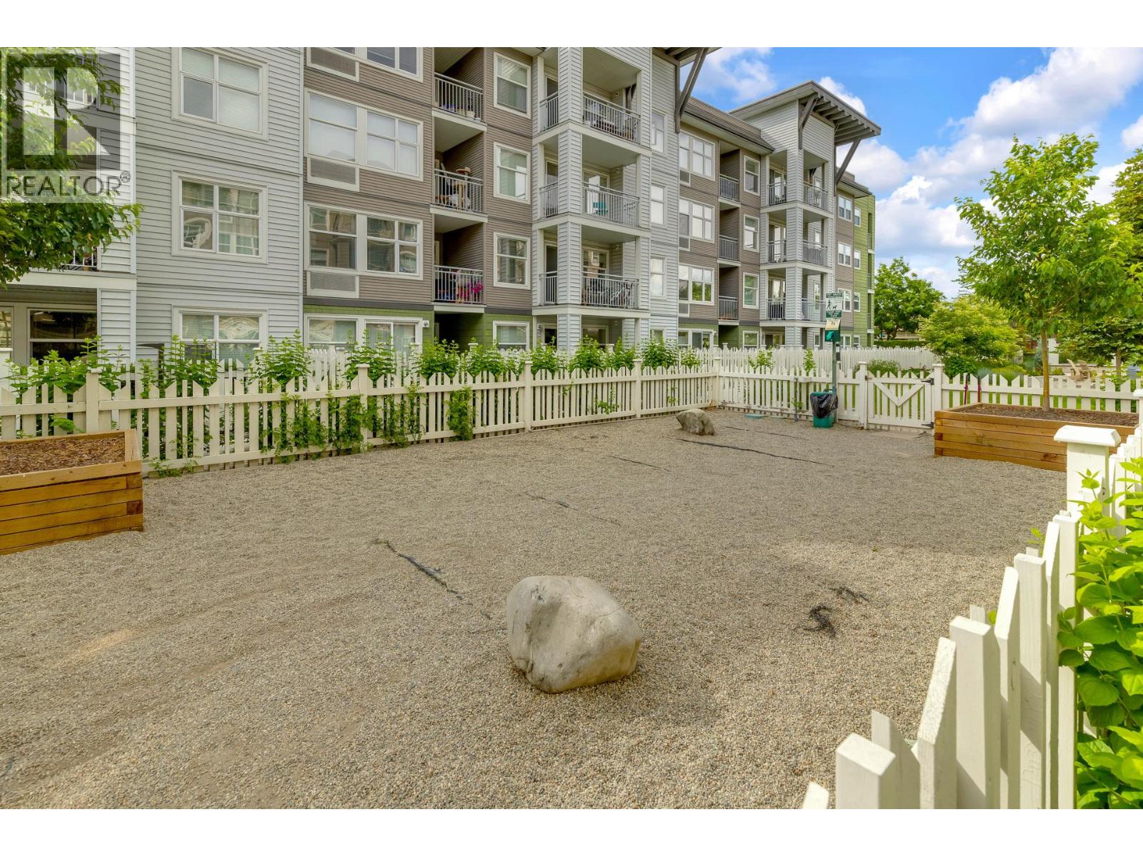 547 Yates Road Unit# 401, Kelowna