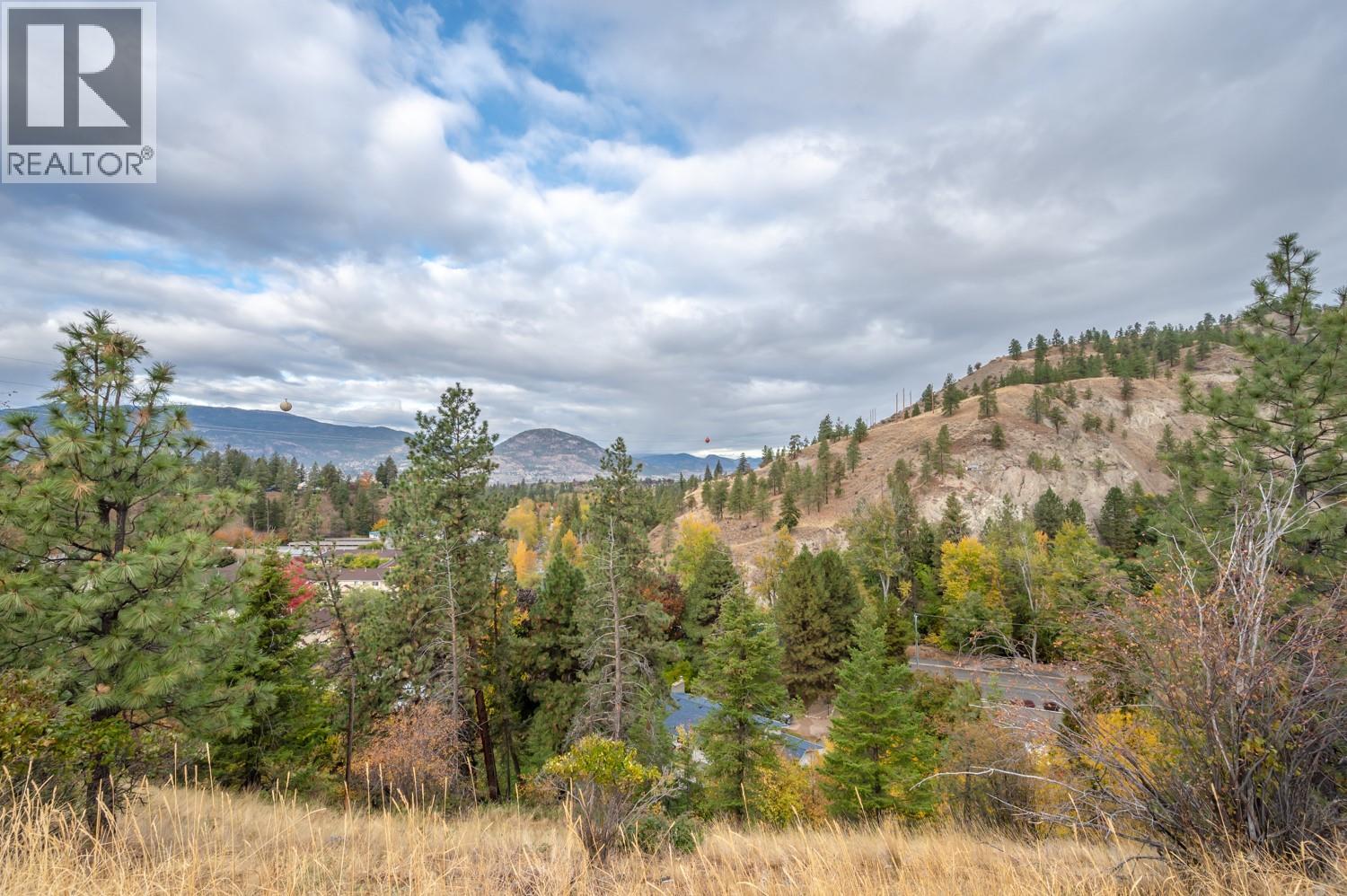  1524 RIDGEDALE Avenue, Penticton