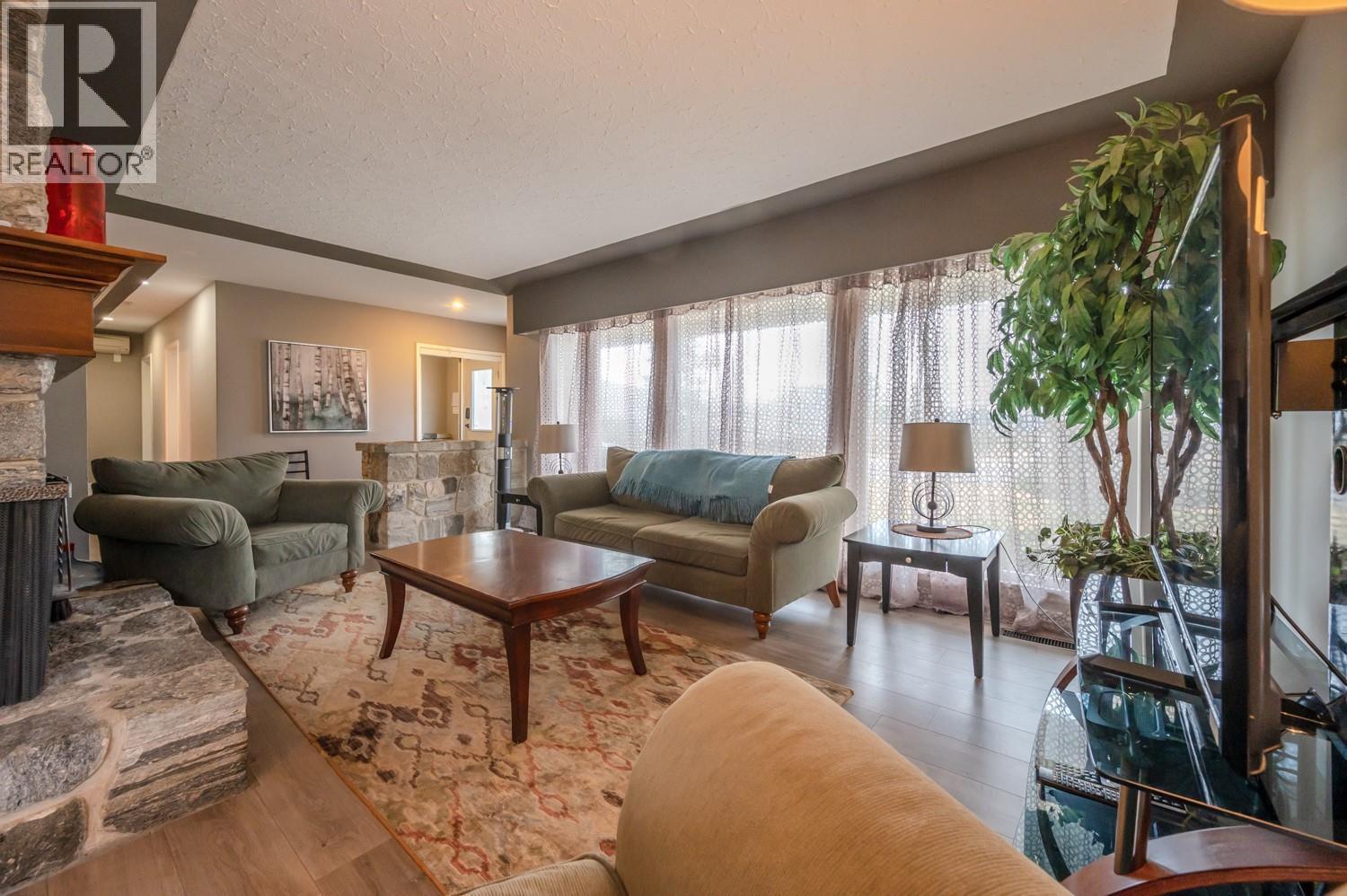  1524 RIDGEDALE Avenue, Penticton