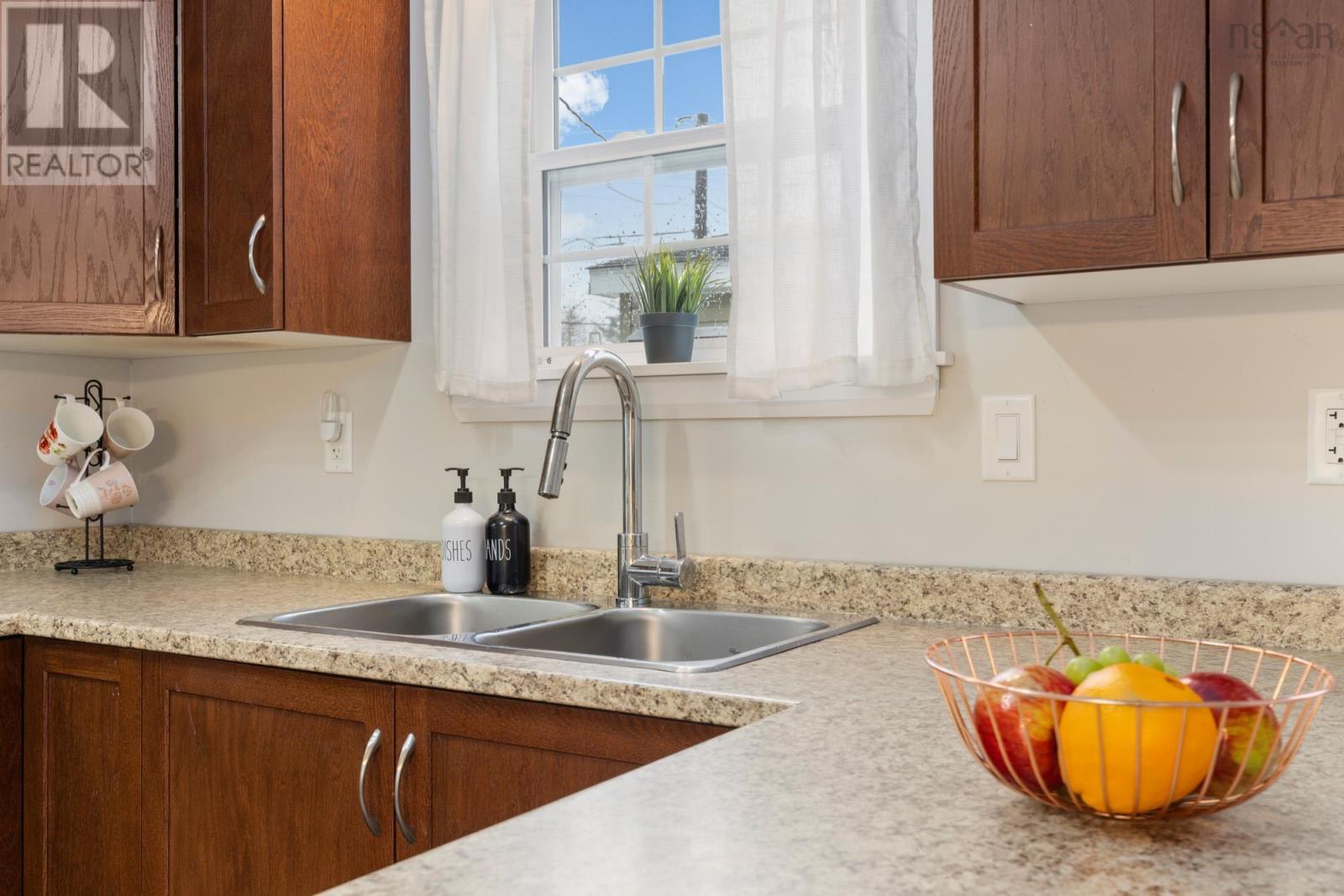 Property 7 of 26 of 5 Sea Glass Drive