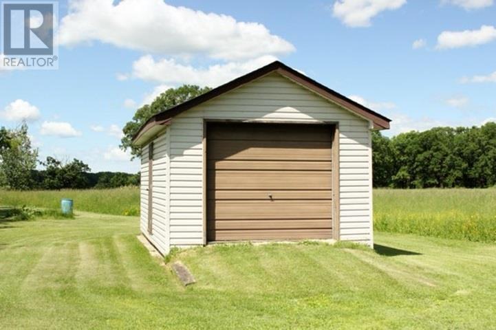 194 River RD, Rainy River, Ontario, P0W1L0 — Photo 5