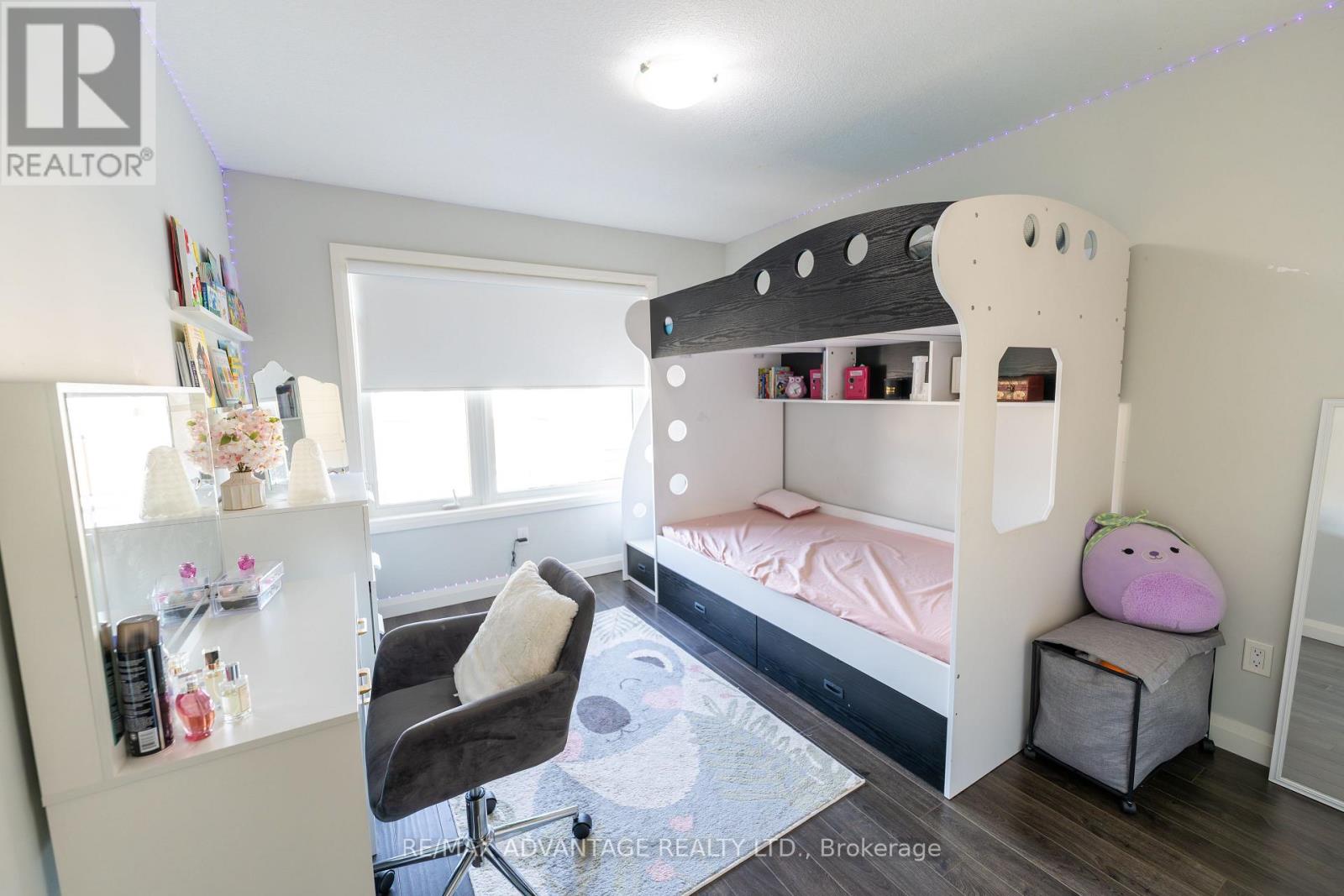 #130 3260 SINGLETON AVENUE - 20