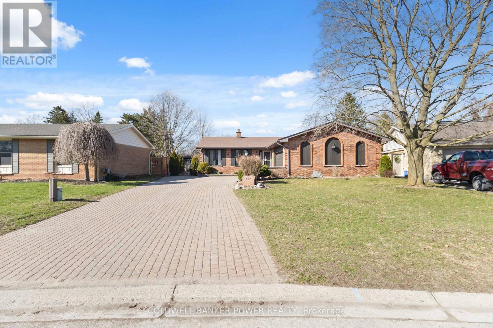 176 CANTERBURY DRIVE - 4