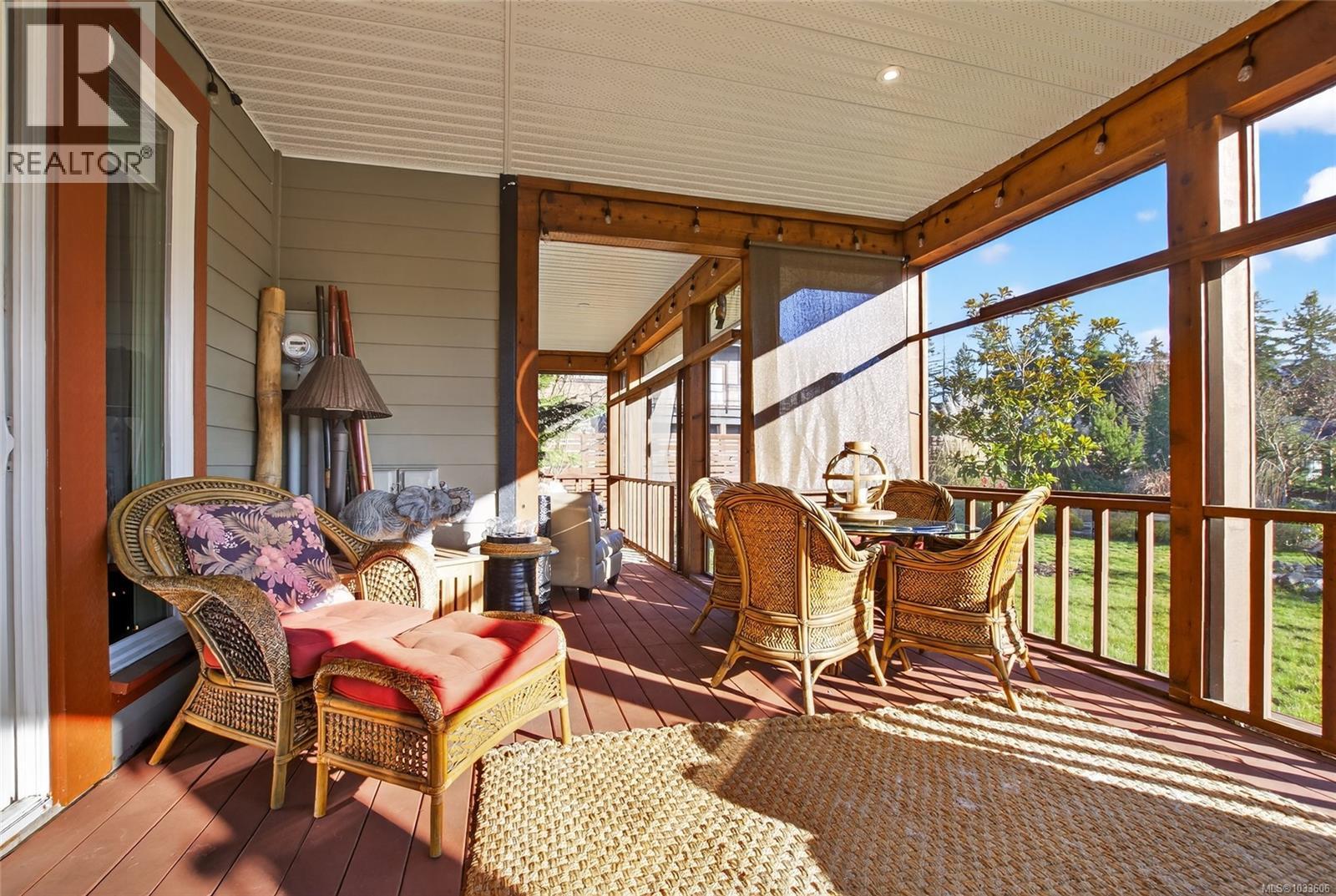 7284 Lakefront Dr - 23