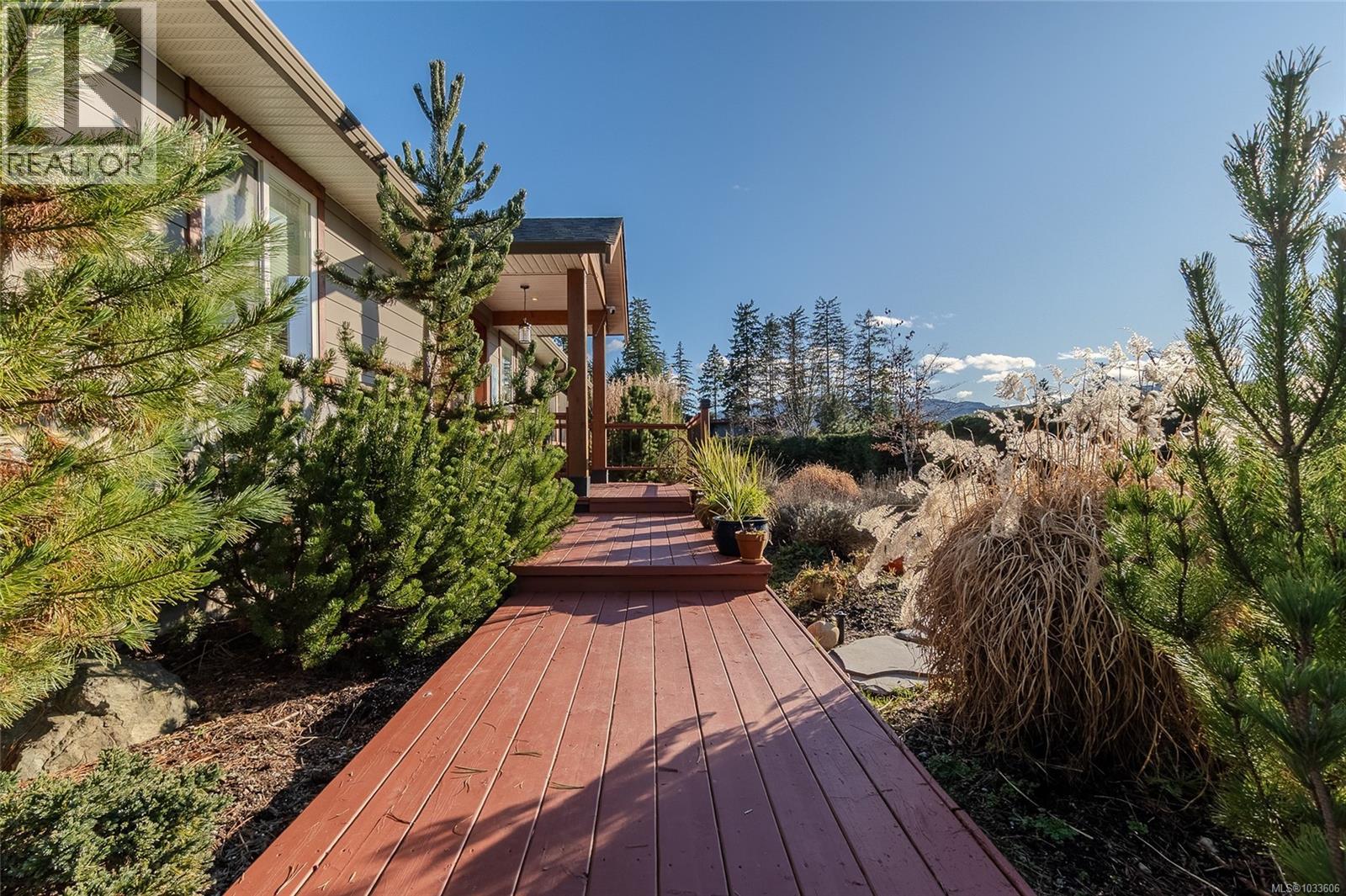 7284 Lakefront Dr - 5