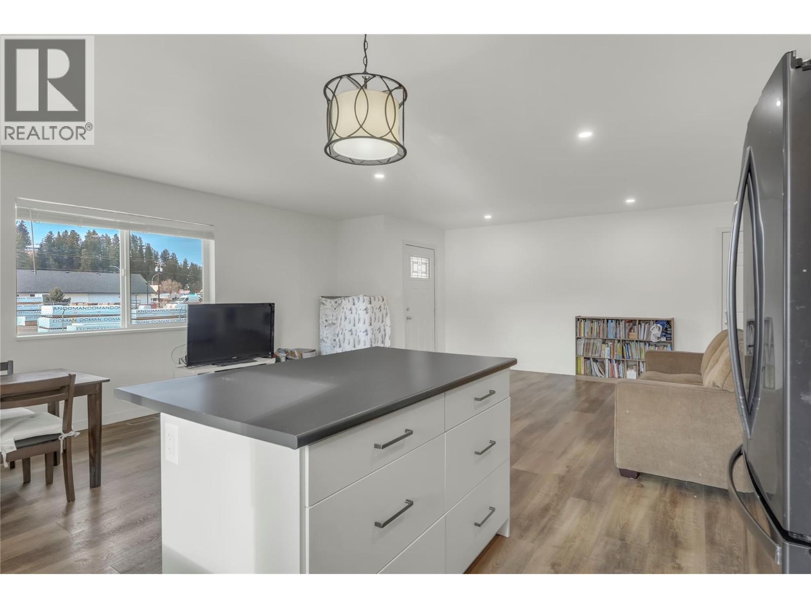 272 Burton Avenue - 17