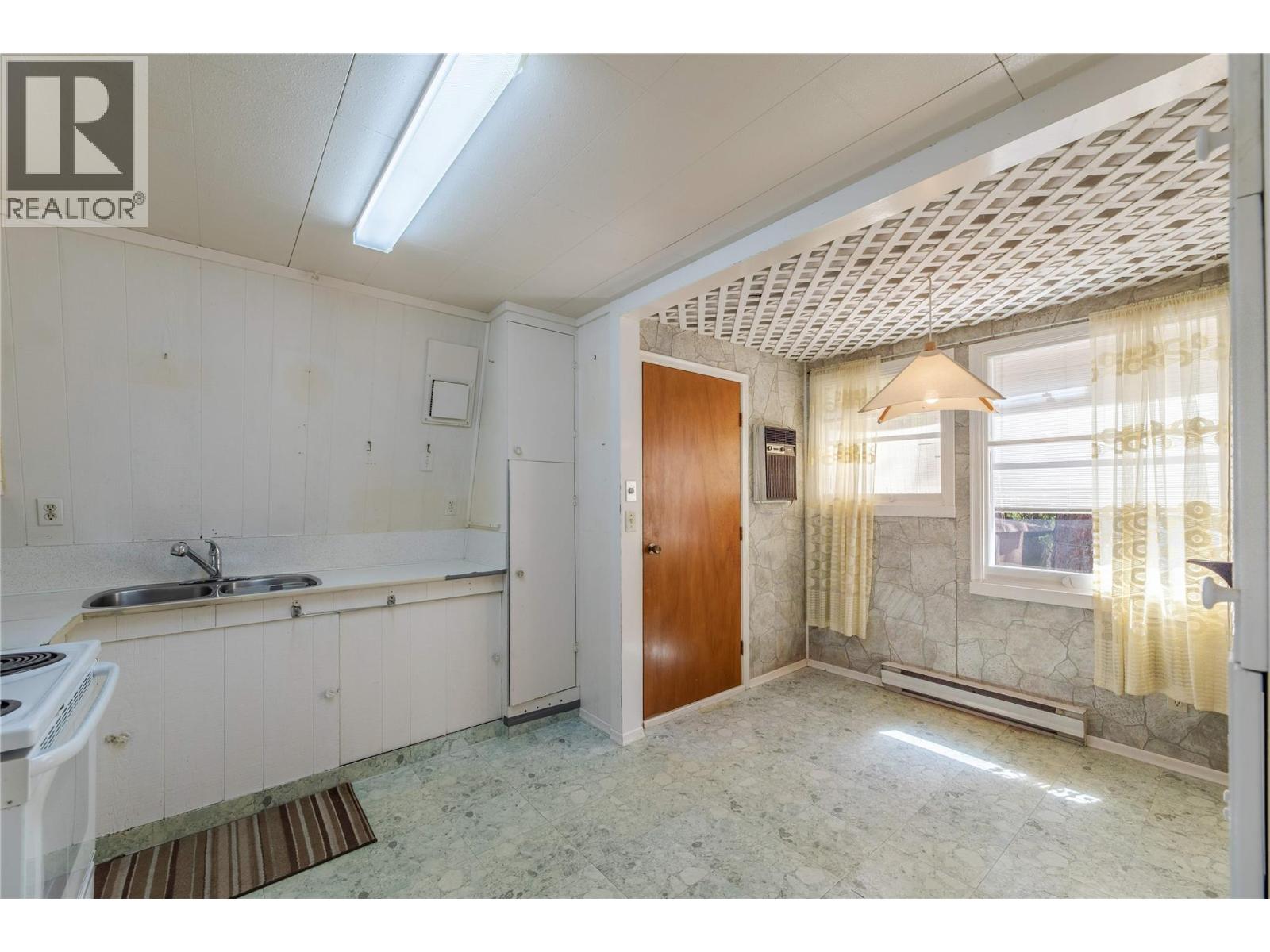  1260 Upper Debeck Road, Naramata