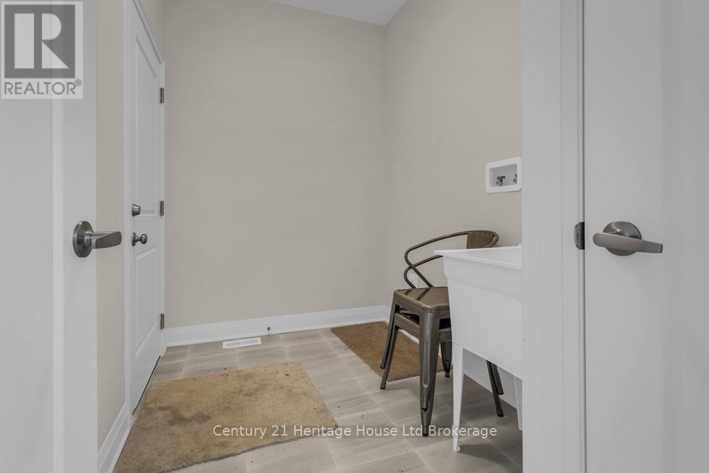 230 MIDDLETON STREET - 27
