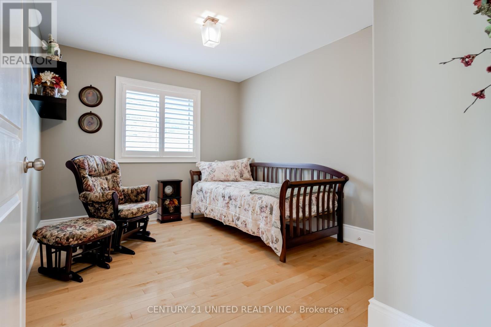36 AUBURN COURT — photo 23