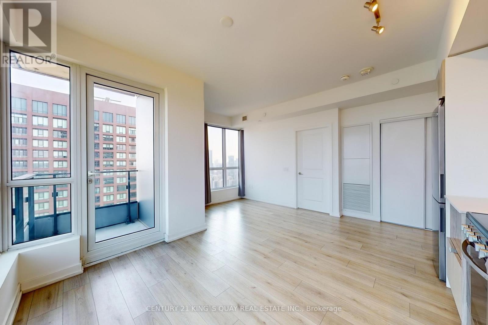 #4710 395 BLOOR STREET E - 15