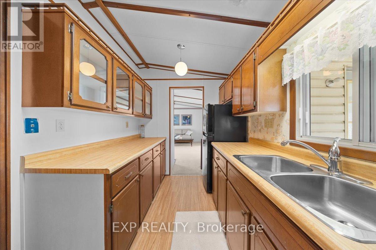 150 SUNSET DRIVE — photo 11