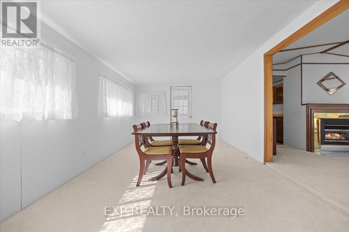 150 SUNSET DRIVE — photo 19