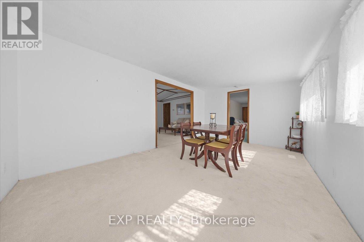 150 SUNSET DRIVE — photo 20