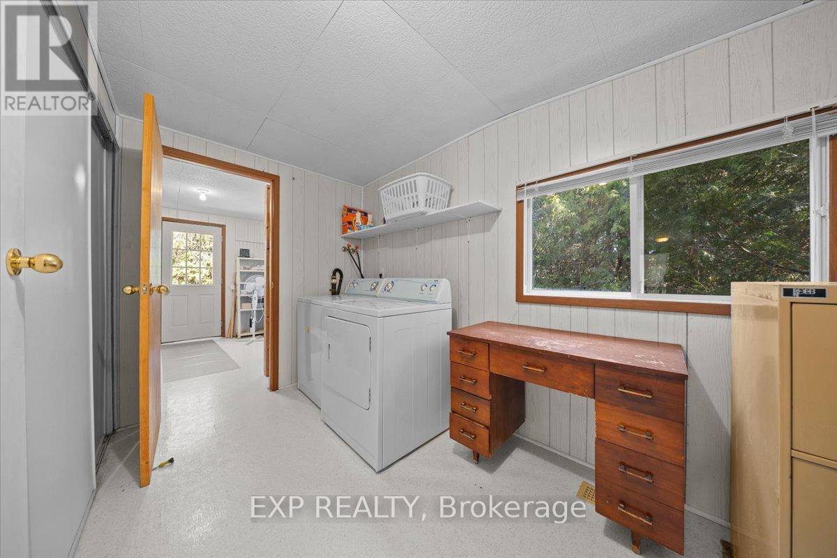 150 SUNSET DRIVE — photo 23