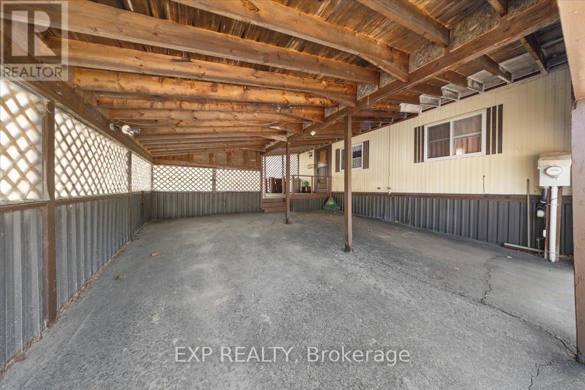 150 SUNSET DRIVE — photo 30