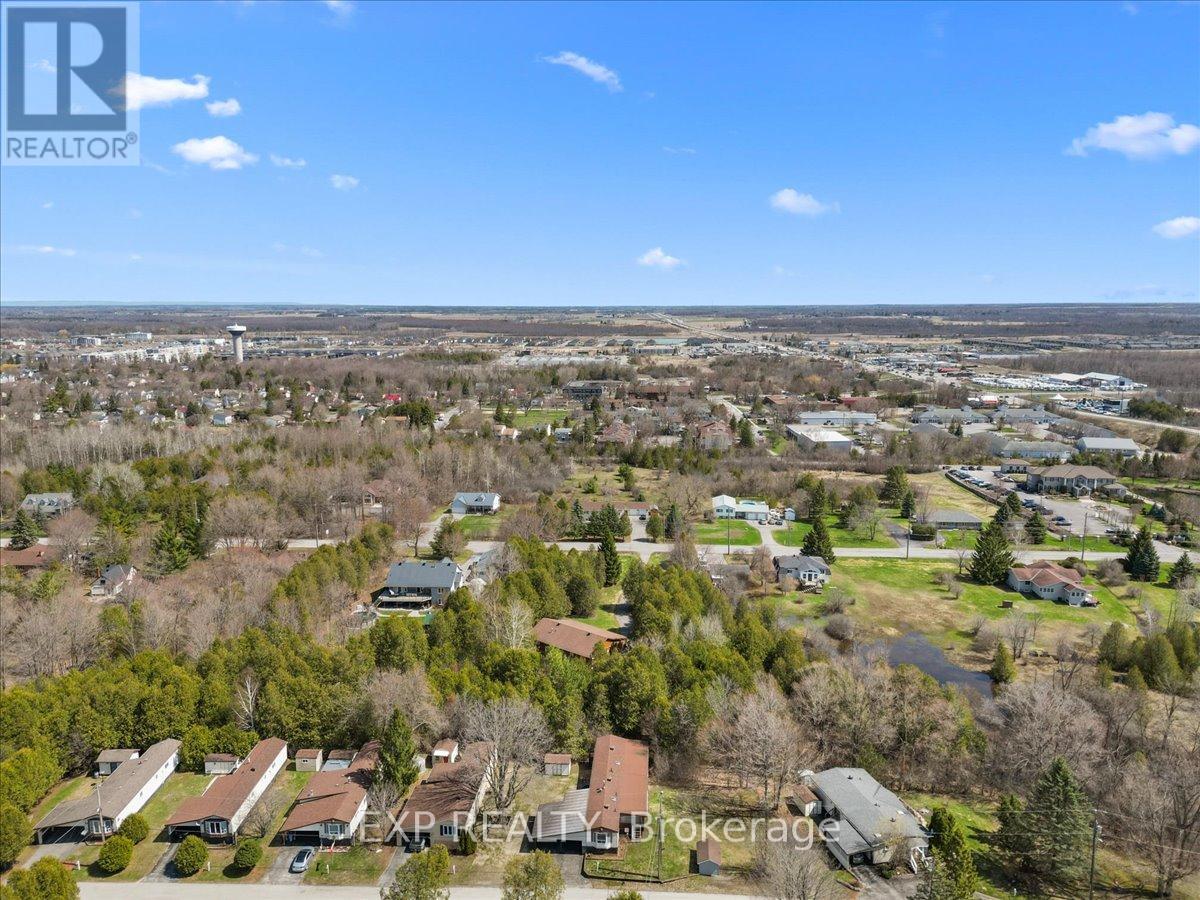 150 SUNSET DRIVE — photo 39