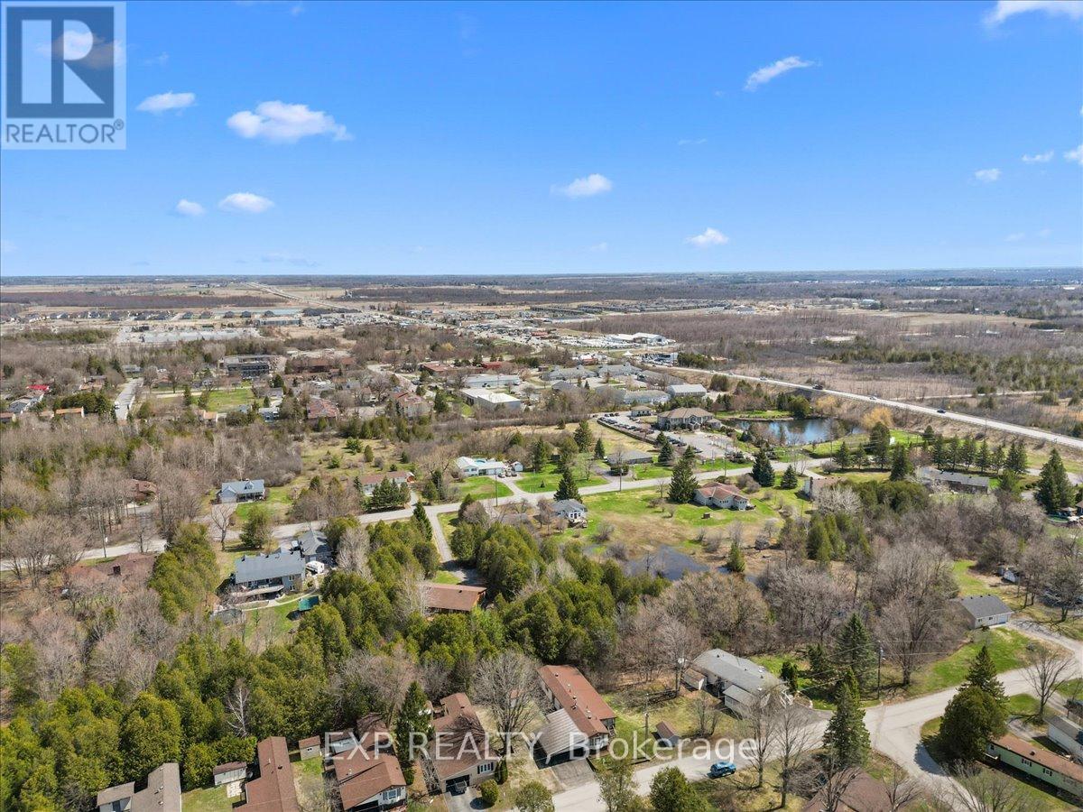 150 SUNSET DRIVE — photo 40