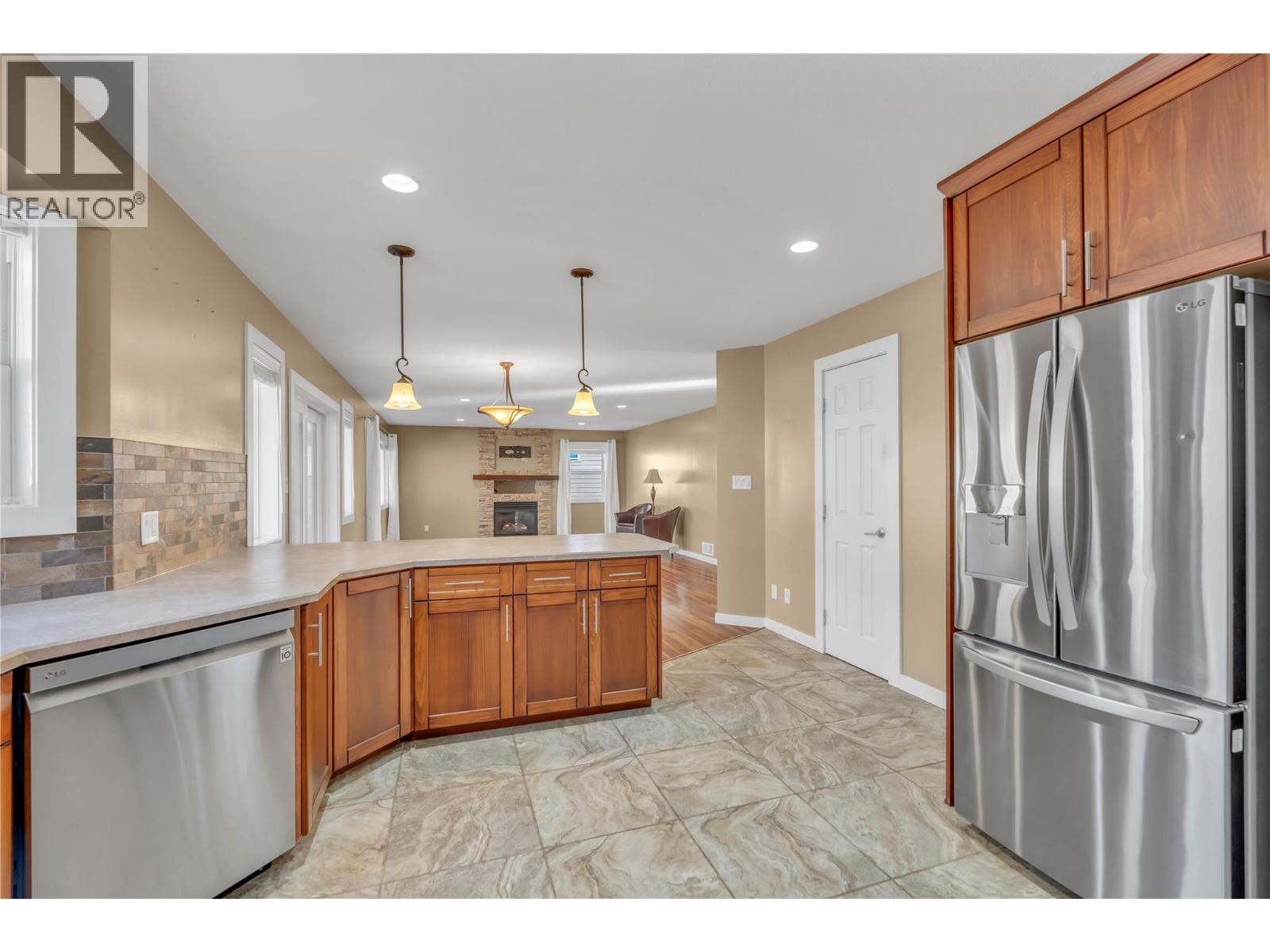 216 WESTRIDGE Court — photo 27