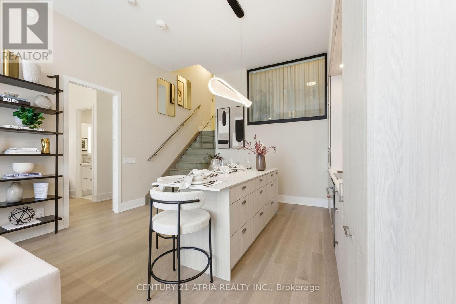 #315 115 DENISON AVENUE - 5
