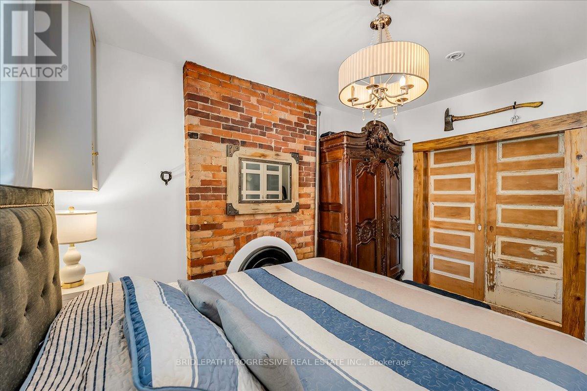 332 DELAWARE AVENUE - 12