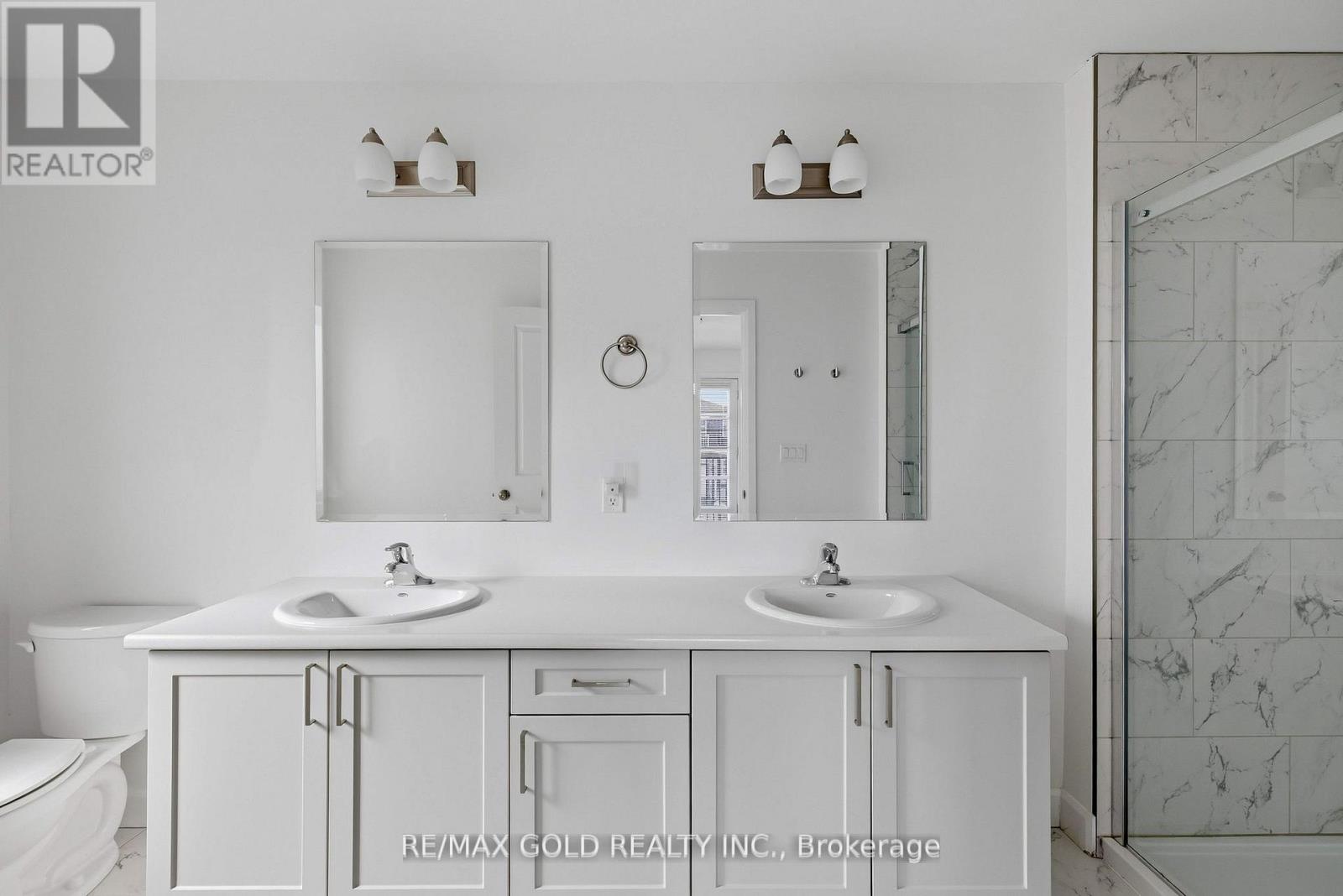 33 WALDEN POND DRIVE — photo 36