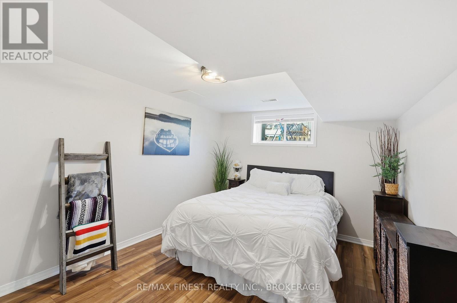 1469 BIRCHWOOD DRIVE — photo 36